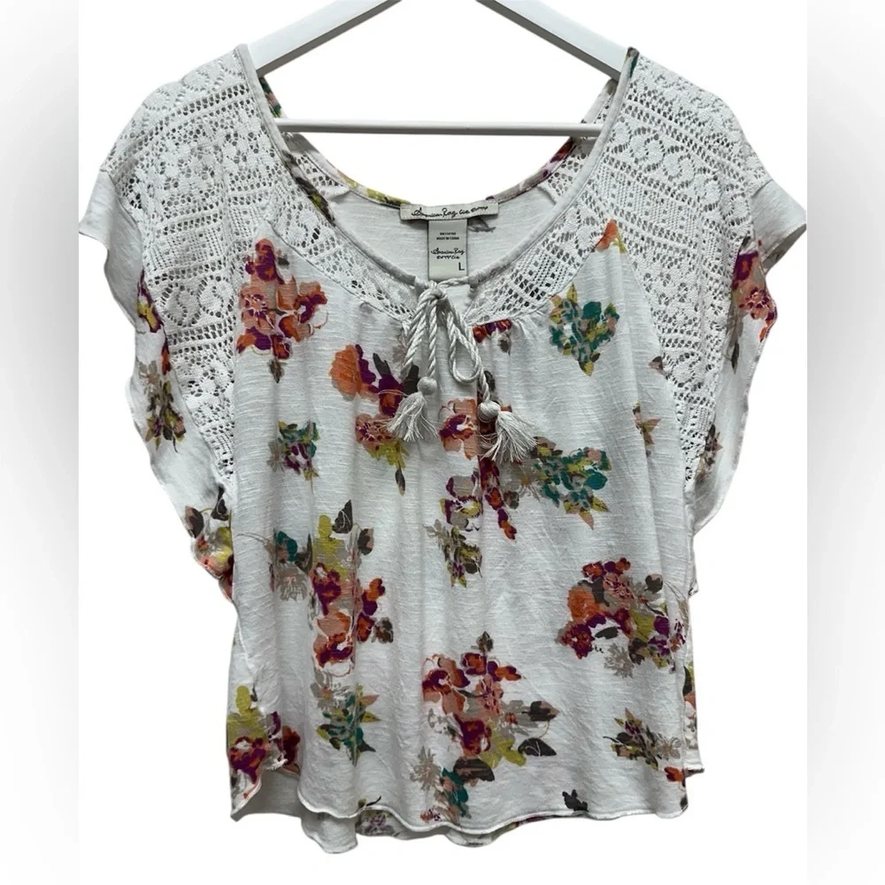 American Rag Woman’s White Floral Crochet Blouse Sz L Short Sleeve Top Cropped - Picture 1 of 7